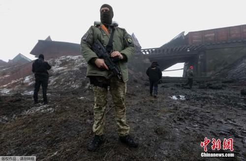 當地時間2015年1月21日，烏克蘭頓涅茨克，烏克蘭政府軍與民間武裝沖突，致頓涅茨克橋梁、機場等建筑被毀。