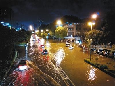 西安三年來首發(fā)暴雨紅色預警 未來3天仍有降雨