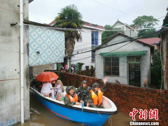 三輪暴雨襲擊后的浙江百態：逾48萬人受災救援有條不紊