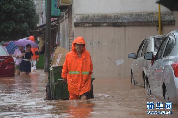 (環(huán)境)(1)暴雨襲長(zhǎng)沙