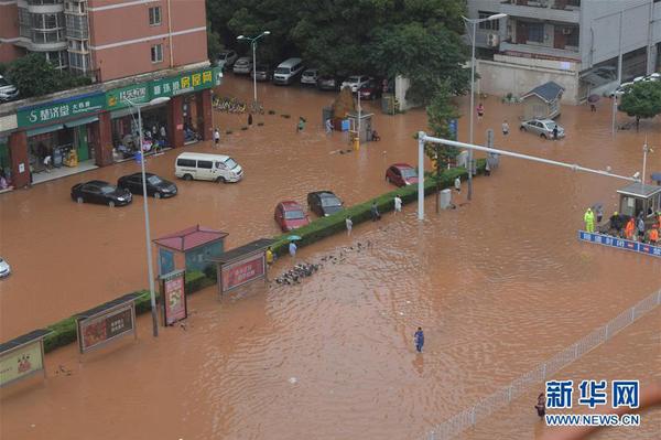 (環(huán)境)(3)暴雨襲長(zhǎng)沙