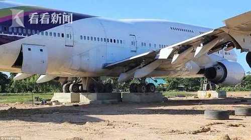 田地里有飛機！泰國村民一覺醒來被波音747驚呆