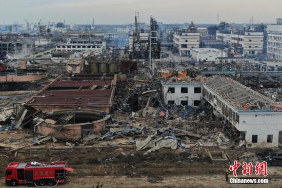 3月22日，江蘇鹽城響水縣陳家港鎮(zhèn)江蘇天嘉宜化工有限公司爆炸核心周邊一企業(yè)一片狼藉。<a target='_blank' href='http://www.chinanews.com/'>中新社</a>記者 泱波 攝