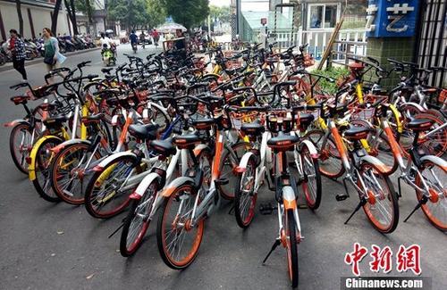 資料圖：江西南昌一共享單車停放點。 <a target='_blank' href='http://www.chinanews.com/'>中新社</a>記者 劉占昆