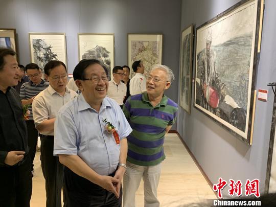 “同筑中國夢”慶祝新中國成立70周年書畫展在京開幕