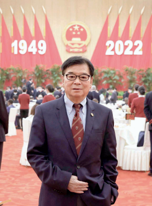 出席 2022 年 9 月 30 日晚的國(guó)慶招待會(huì)